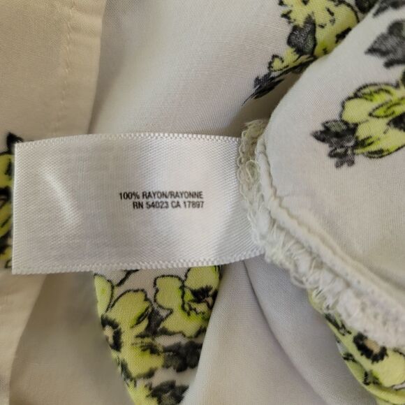 Top old navy womens small so soft neon lime floral cream cap sleeve tropical - Picture 5 of 6
